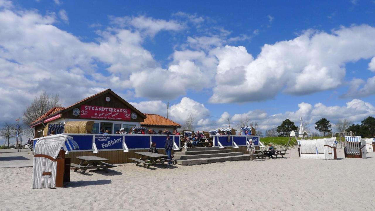 Seeblick I - Geraeumige 90Qm - Ganzes Haus - 50M Zum Naturstrand - Mit Terrasse Und Grossem Garten - Kueche Neu Glücksburg Kültér fotó