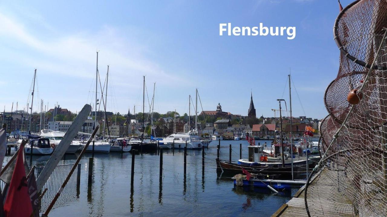 Seeblick I - Geraeumige 90Qm - Ganzes Haus - 50M Zum Naturstrand - Mit Terrasse Und Grossem Garten - Kueche Neu Glücksburg Kültér fotó
